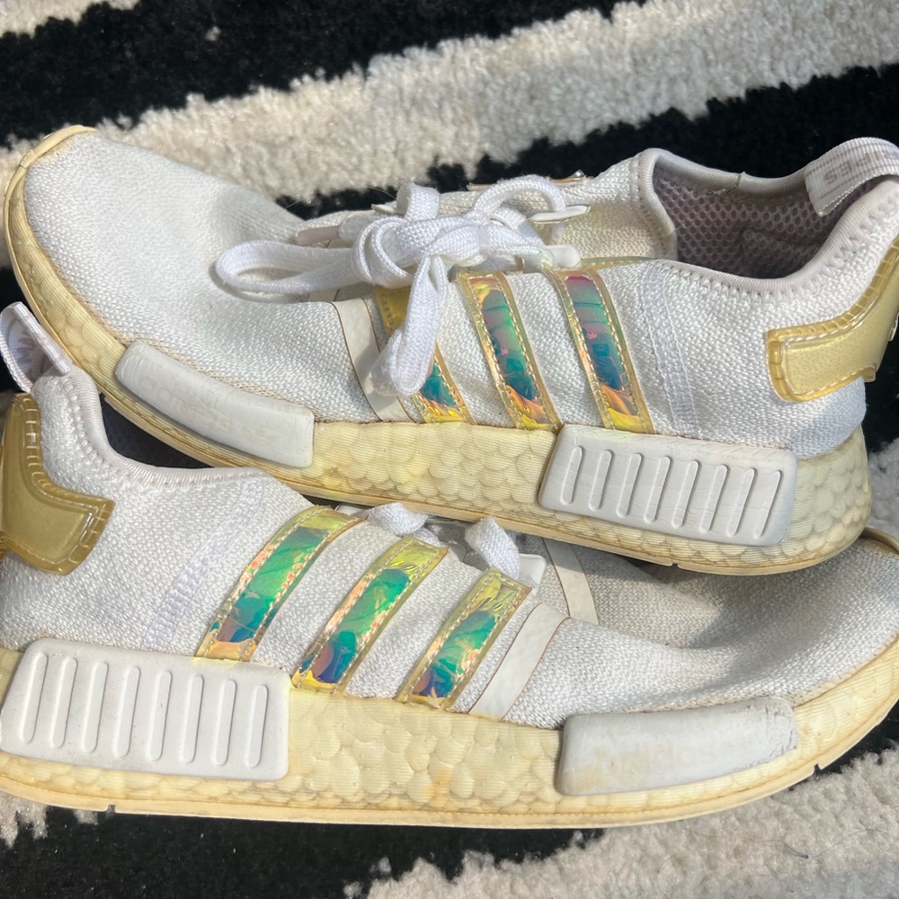 Adidas Sneakers
